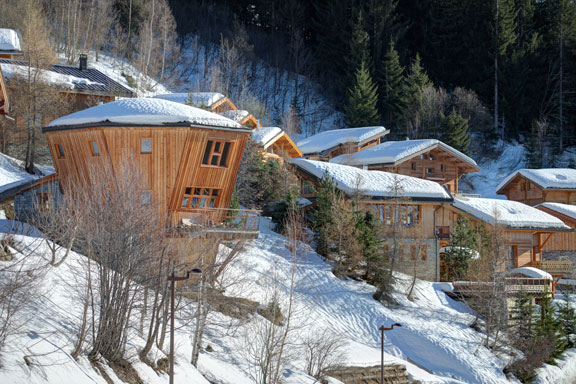 Chalet dans son environnement à la Croissette (Arc 1800)