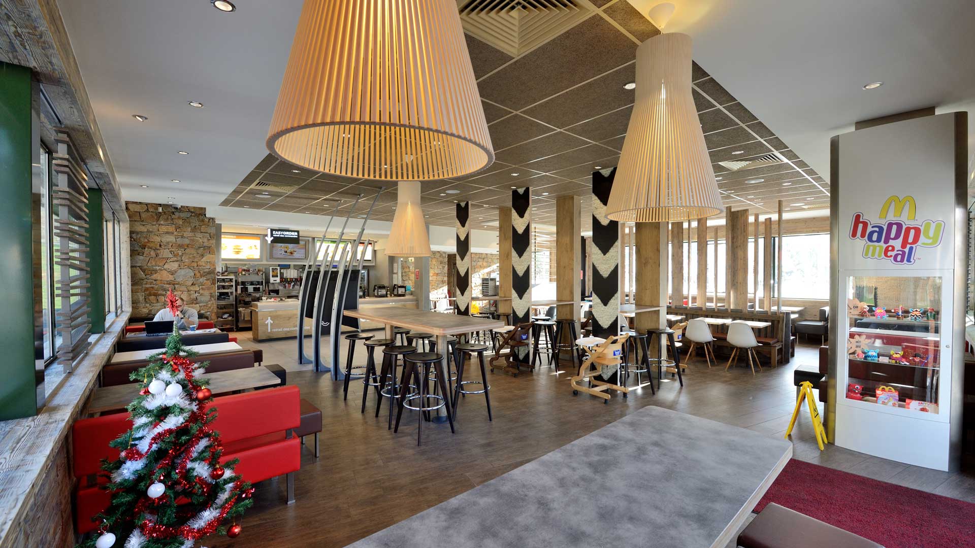 Salle de restaurant du Mac Donald's de Bourg-Saint-Maurice