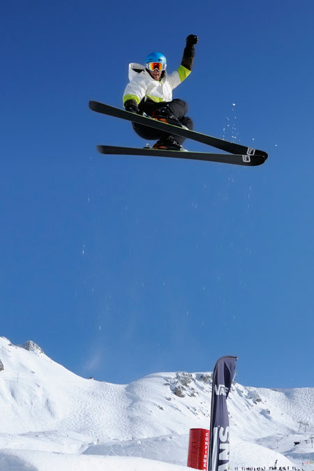 Saut skieur après retouche