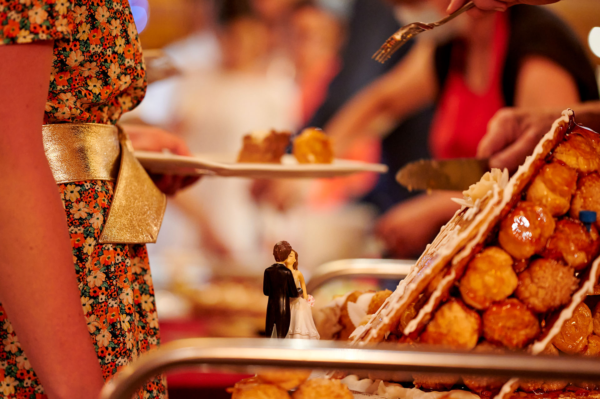 Fin de ce mariage en Savoie, la pièce montée est servie