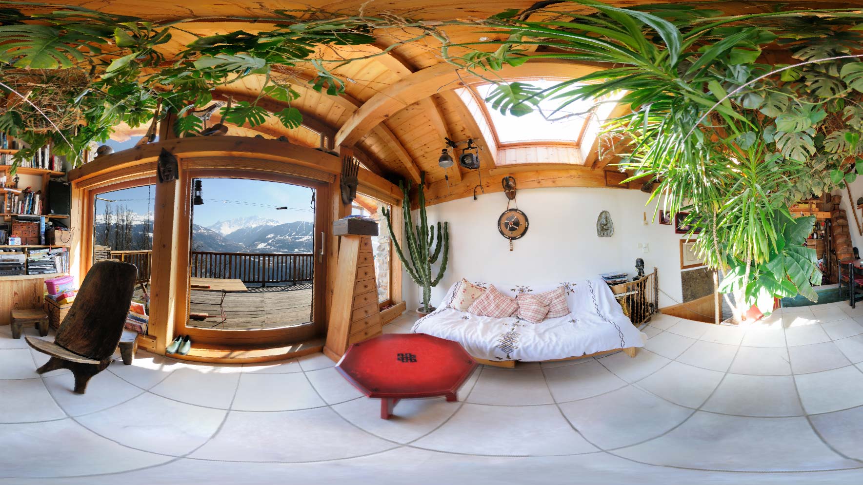 Visite virtuelle 360° d'une maison ambiance jungle